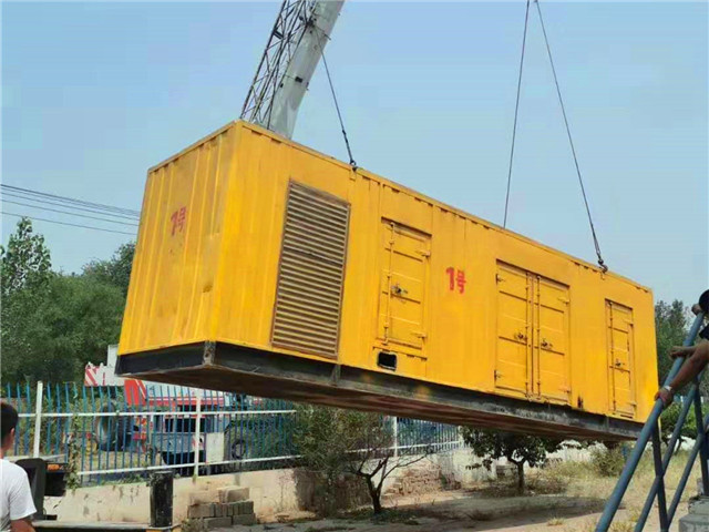 渝中300KW柴油发电机组油耗是多少?